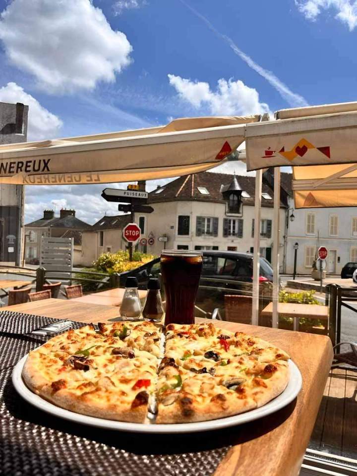 Pizza faite maison Château-Landon